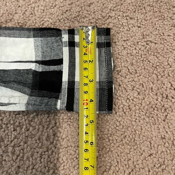 Women's TIME TRU black &white plaid flannel long sleeve shirt - Picture 9 of 10